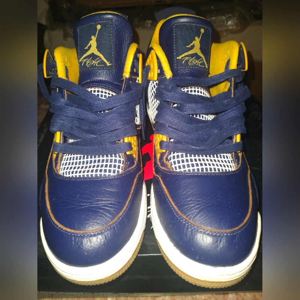 Air Jordan 4's
